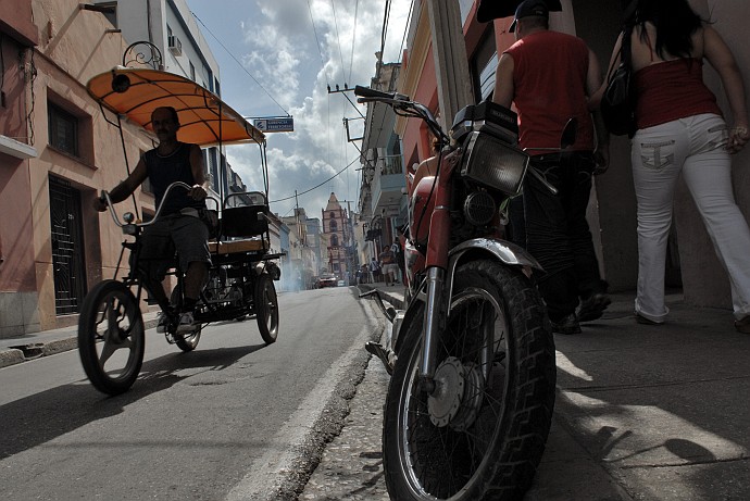 Bici taxi - Fotografia di Camaguey - Cuba 2010