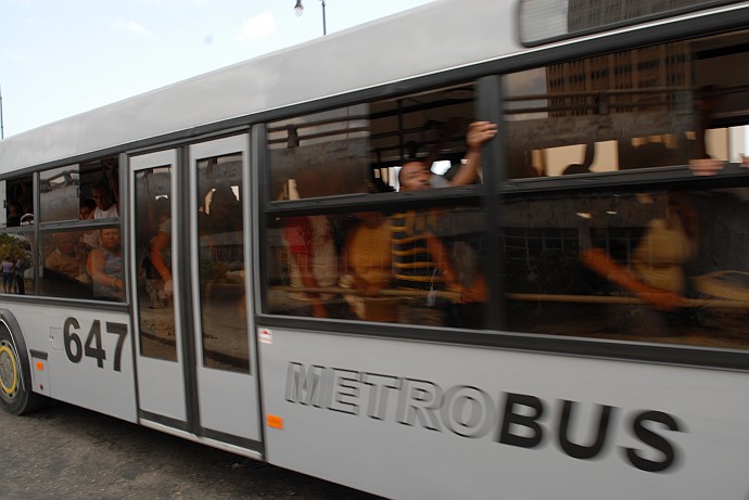 Metro bus - Fotografia della Havana - Cuba 2010