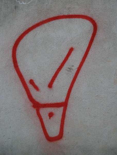 Lampadina rossa - Murales di Bologna