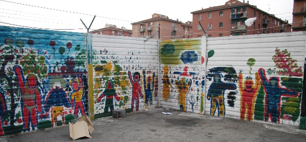 Panoramica cortile - Murales di Bologna